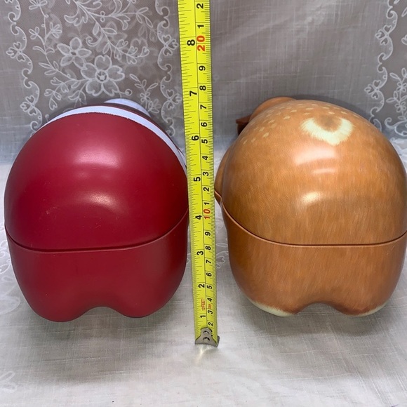 Set of two 3-D 12" tins: Reindeer & Santa Claus - Picture 8 of 11